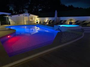 Villas Villa Sany:10 Pers Maison 200m2 piscine , jacuzzi : photos des chambres