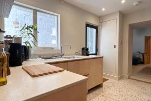 The Courtyard - Garden flat near Brighton seafront