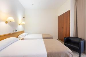 Twin Room room in Hotel Leuka