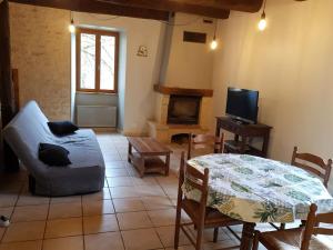 Maisons de vacances Les Rives de Saint-Blaise - Maison en pleine nature a Najac : photos des chambres