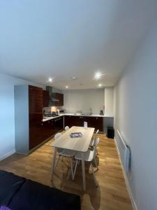 Quayside Apartments by Urban Space