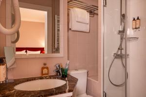 Hotels Hotel Le Saint Gregoire : photos des chambres