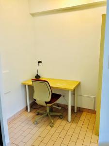 Stylish Montreal Apartment: Comfortable Stay in the Golden Square Mile