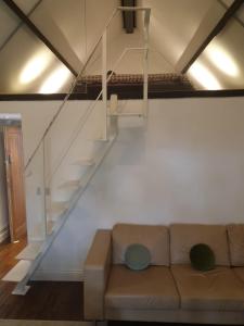 Mezzanine studio apartment (U9)