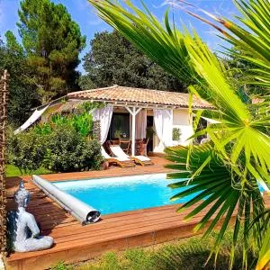 Maison neuve et chaleureuse - Arengosse