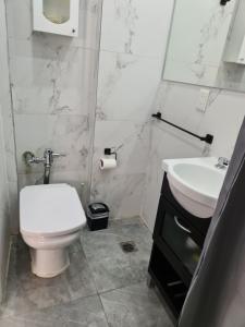 Av. Corrientes 1670 - Paseo La Plaza -