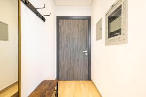 Daniels Cozy Studio at JVC