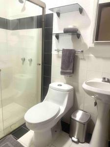 Deco 6 Downtown 3 bed apartment