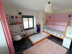 Villas Villa moderne - piscine sans vis a vis avec grandes pieces de vie : photos des chambres