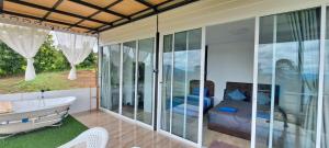 บ้านไร่ระเบียงฟ้า น้ำหนาว แคมป์ปิ้ง