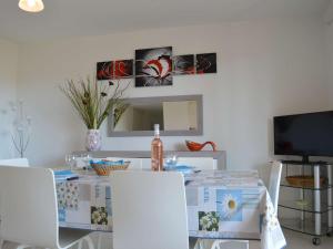 Appartements Appartement Saint-Raphael, 3 pieces, 4 personnes - FR-1-226A-274 : photos des chambres