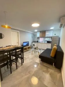 הטרקלין של לינוי - 5 דקות נסיעה מהים - Khān Yūnis