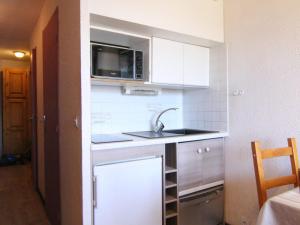 Studio confortable pour 4 personnes à LAlpe dHuez avec balcon, proche commerces et pistes - FR-1-405-32