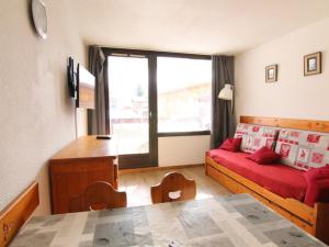 Studio 5 pers. lumineux à 100m des pistes avec balcon, casier à skis et animaux acceptés - FR-1-405-51