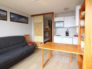 Charmant 2 pièces avec balcon, proche remontées et commerces, pour 4 pers. - Alpe dHuez - FR-1-405-62