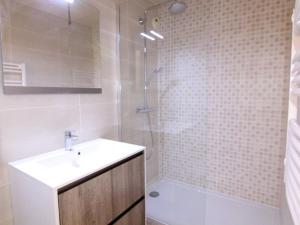Appartement cosy au cœur de lAlpe dHuez - 6 pers, 38m², balcon sud, skis à 240m - FR-1-405-79