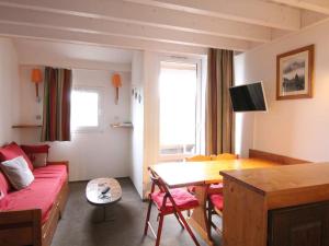 Appartement Huez, 2 pièces, 6 personnes - FR-1-405-89