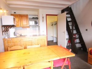 Appartements Appartement Huez, 2 pieces, 6 personnes - FR-1-405-89 : photos des chambres