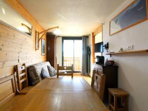 Appartement 2P avec Balcon Sud et Proche Pistes – L’Alpe d’Huez - FR-1-405-38