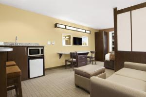 Queen Studio Suite - Non-Smoking room in Microtel Inn & Suites by Wyndham