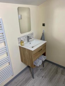 Le Toit DAvignon - Intra-muros - Terrasse vue Palais des Papes - Idéal Festival - Climatisation - WiFi