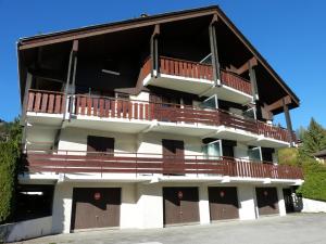 Appartements A La Clusaz: Proche pistes et cours de ski, spacieux, 2** - FR-1-304-208 : photos des chambres