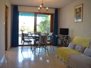 Appartements Appartement Moderne 2P, Jardin, Terrasse, Proche Plage et Commerces - Cavalaire - FR-1-226B-338 : photos des chambres