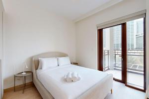 Vacationer Holiday Homes I Exquisite 2 Bedroom I Pool Access l Creek Harbour