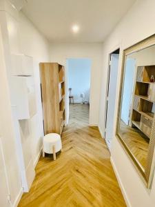 Appartements T2 60m2 idealement situe quartier saint Jean parking et vue puy de dome : photos des chambres