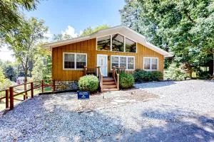 The B's Nest - Crabtree