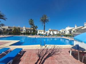 Vera Shore 4 persons 2 pools and beach 200 m