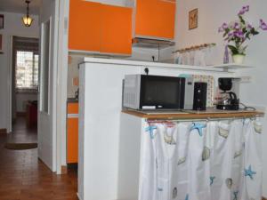 Appartement familial proche plage avec terrasse, parking privé, au Grau-du-Roi - FR-1-250-136