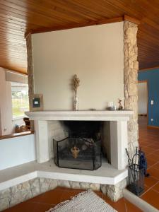 Sunny Villa Minutes from the Beach