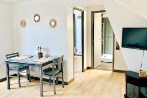 Appartements Gite Le Cosy, T1 a 50m de la mer, centre Ault : photos des chambres