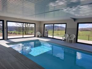 Villas Gite 15 p avec piscine interieure : photos des chambres