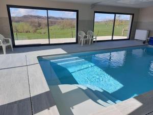 Villas Gite 15 p avec piscine interieure : photos des chambres