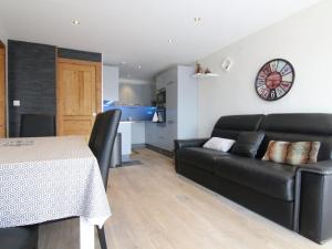 Appartement cosy avec balcon, 6 pers, proche pistes et commerces, Huez - FR-1-405-199