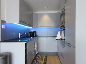 Appartement cosy avec balcon, 6 pers, proche pistes et commerces, Huez - FR-1-405-199