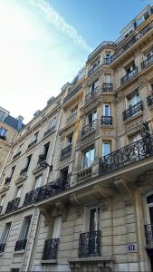 Charmant 3 pièces Champs-Elysées, Ternes, Porte Maillot, 17ème