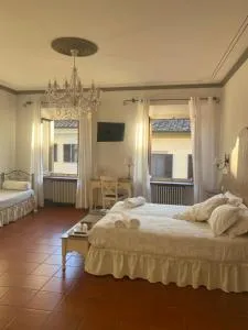 Palazzo Mari suite & rooms b&b - Levane