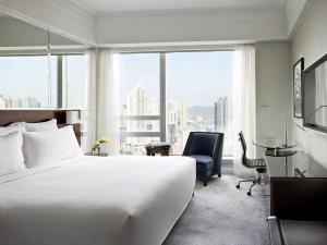 Deluxe Double or Twin Room room in Cordis, Hong Kong