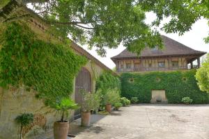 Lodges Chateau la Gineste - Castle and Vineyard : photos des chambres