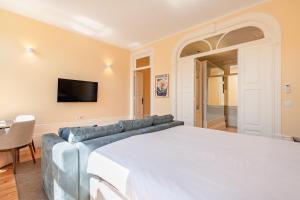 Downtown Grand Houses