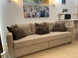 Aircon Pool View Nr Yumbo