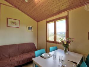 Maisons de vacances Gite Les Noes, 3 pieces, 4 personnes - FR-1-496-239 : photos des chambres