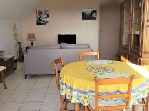 Appartements Appartement Perros-Guirec, 2 pieces, 4 personnes - FR-1-368-325 : photos des chambres