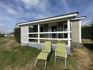 Maisons de vacances Gite Pierrefitte-sur-Loire, 3 pieces, 4 personnes - FR-1-489-359 : photos des chambres