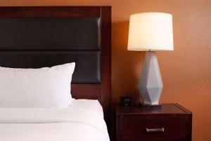 Queen Room with Two Queen Beds - Non-Smoking room in DoubleTree by Hilton Cleveland/Downtown Lakeside