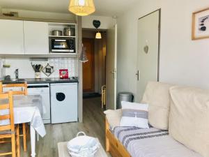 Appart rénové ski aux pieds, 4 pers, balcon - FR-1-181-2465