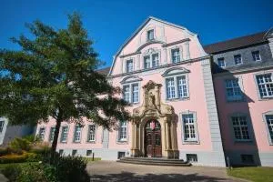 Historisches Deluxe Apartment im Marianum - Holzheim
